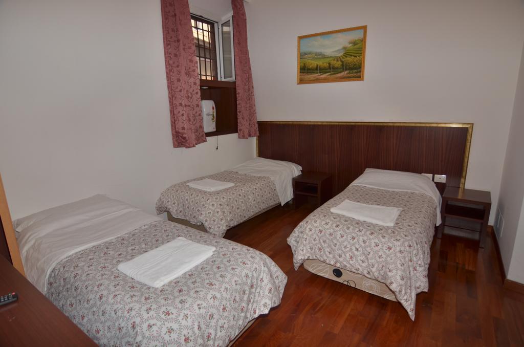 Mille Fiori Bed and Breakfast Rom Værelse billede